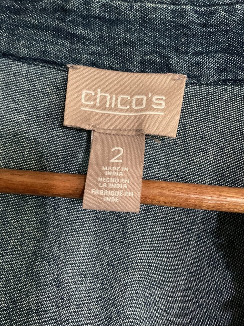 This Chico's elevated open-front,jacket in dark & light denim 100% cotton NWOT - Picture 4 of 7